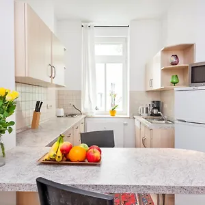 Pette C40 Apartamento